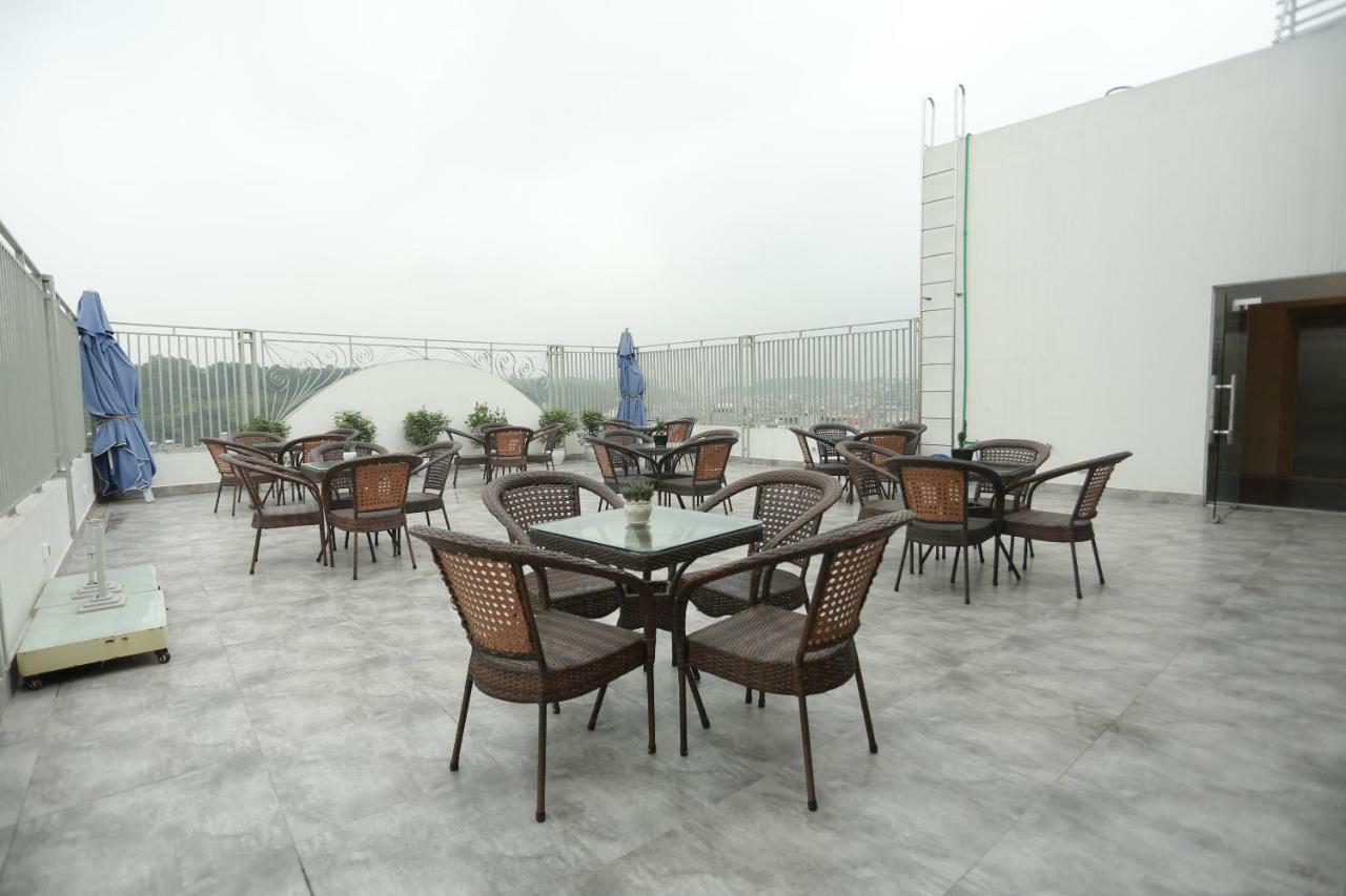 Dayth Hotel Ha Long Exteriér fotografie